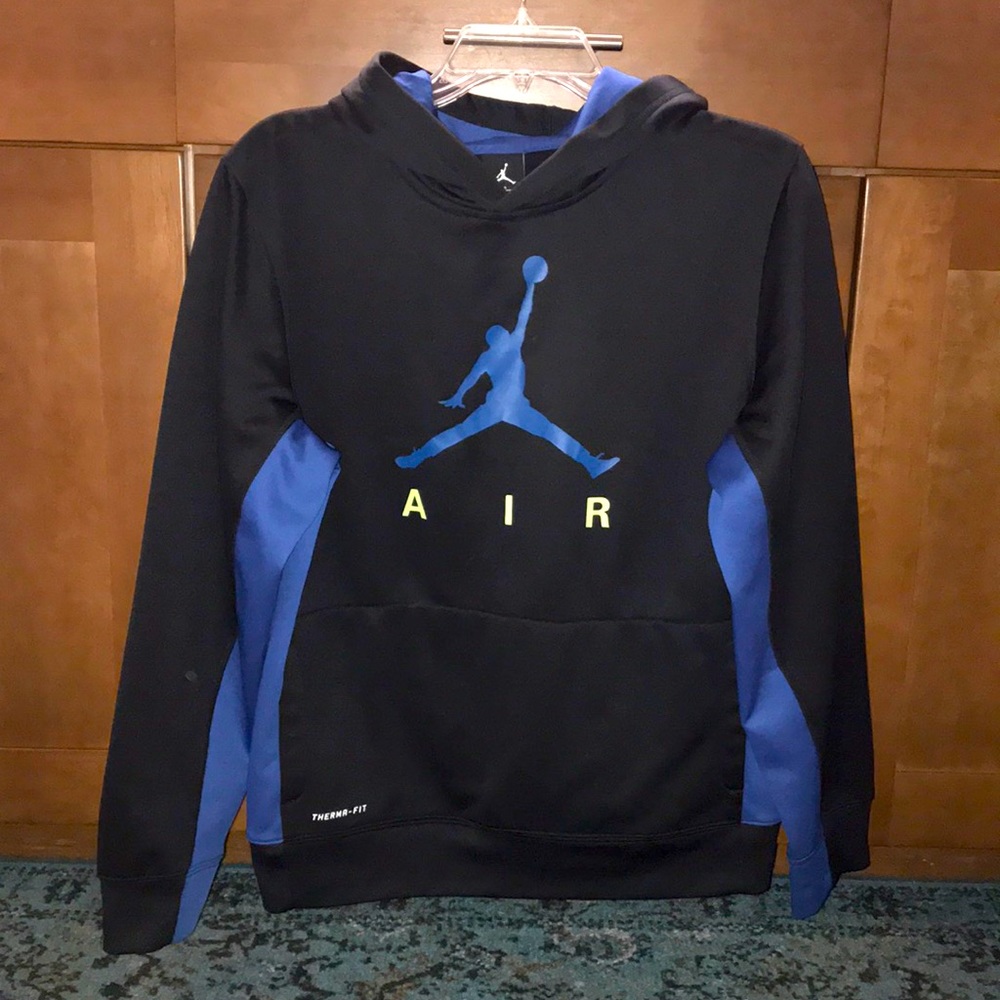 New youth xlarge Boys Nike Air Therma fit hoodie